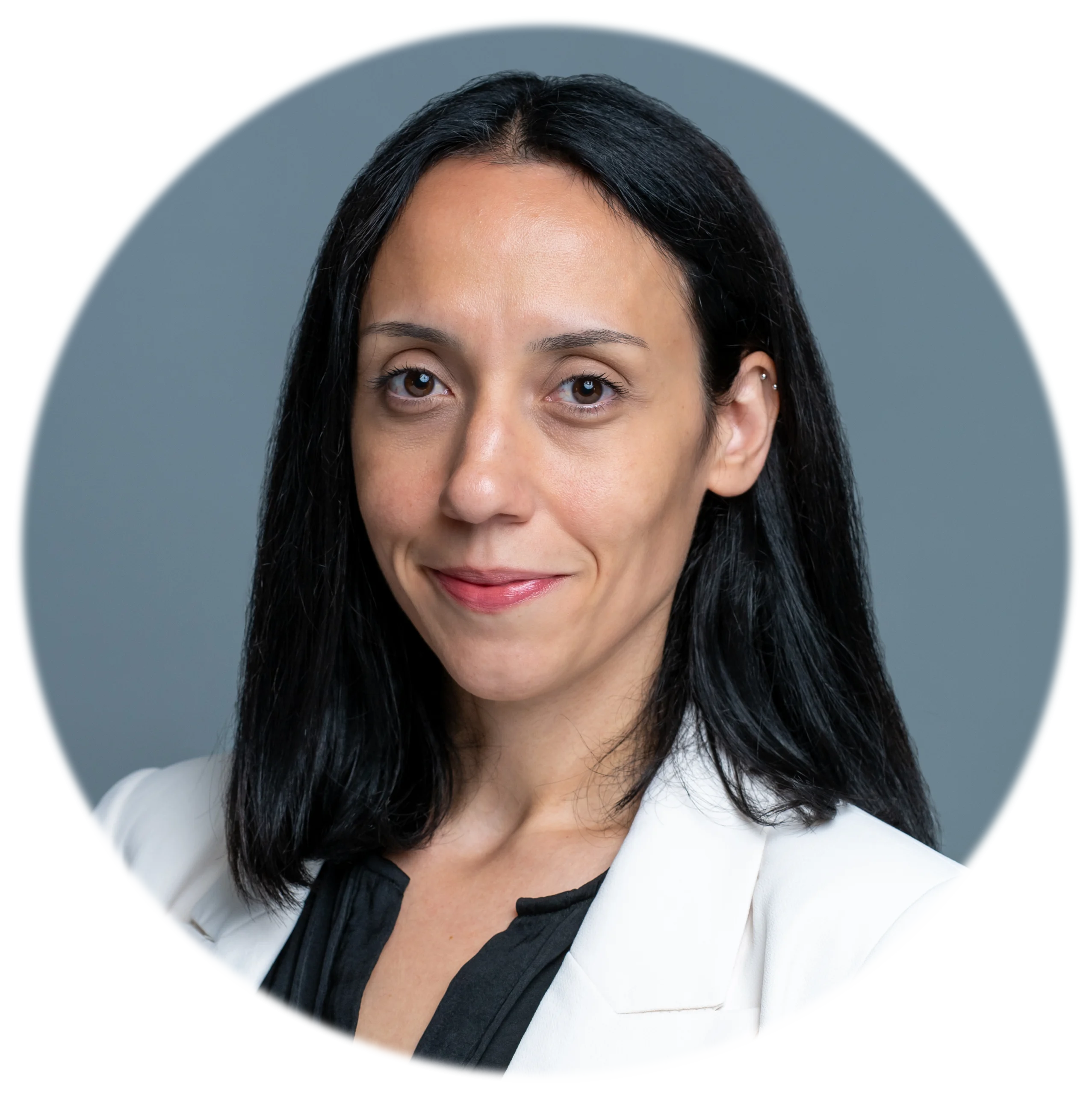 Bahar Aksay headshot